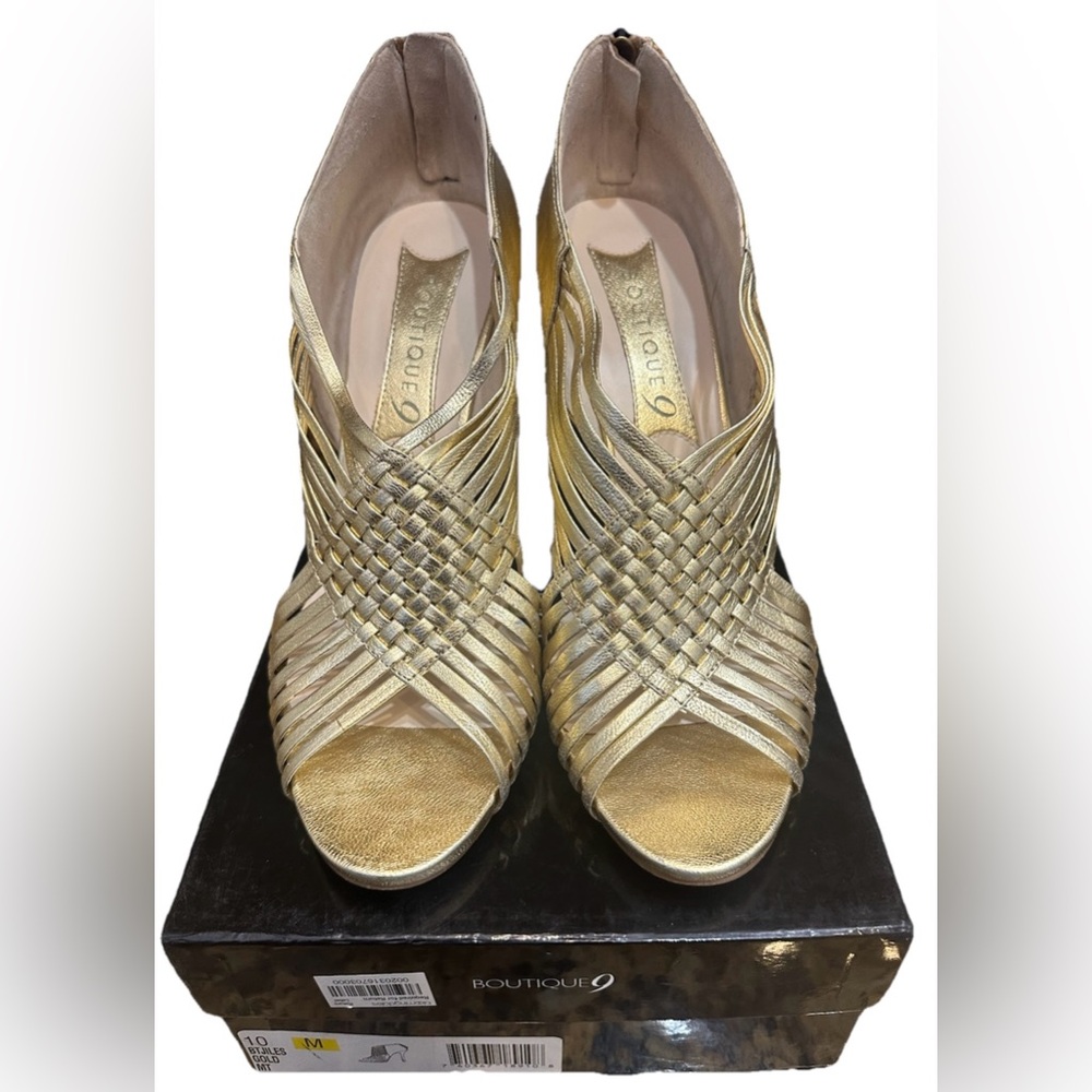 Boutique 9 Metallic Gold Woven Peep-Toe Heels Sz 10M